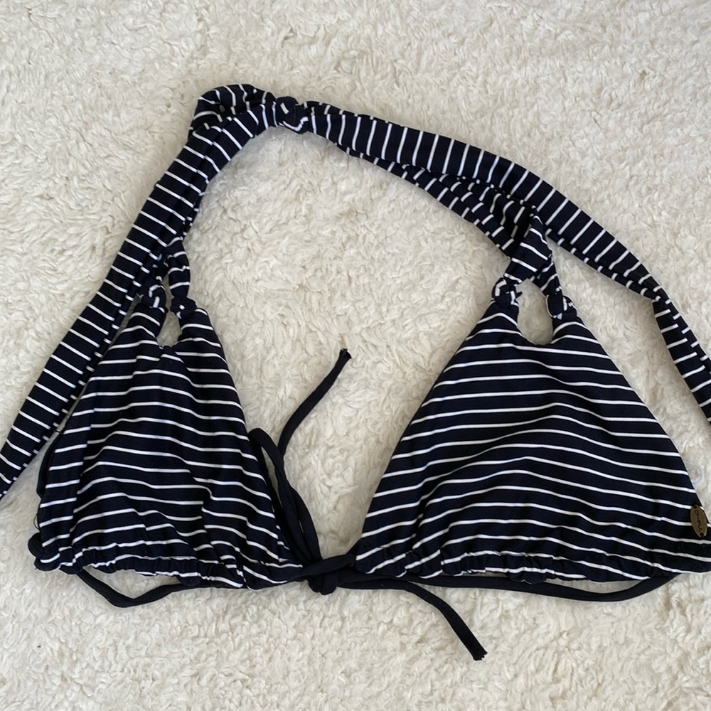 ❤️ Oneill Stripe Bikini Top and Bottom Size Small NWOT - Picture 9 of 13